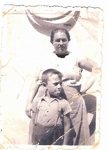 FAMILLE 19XX 111 MA GRAND MERE ET SON FILS
